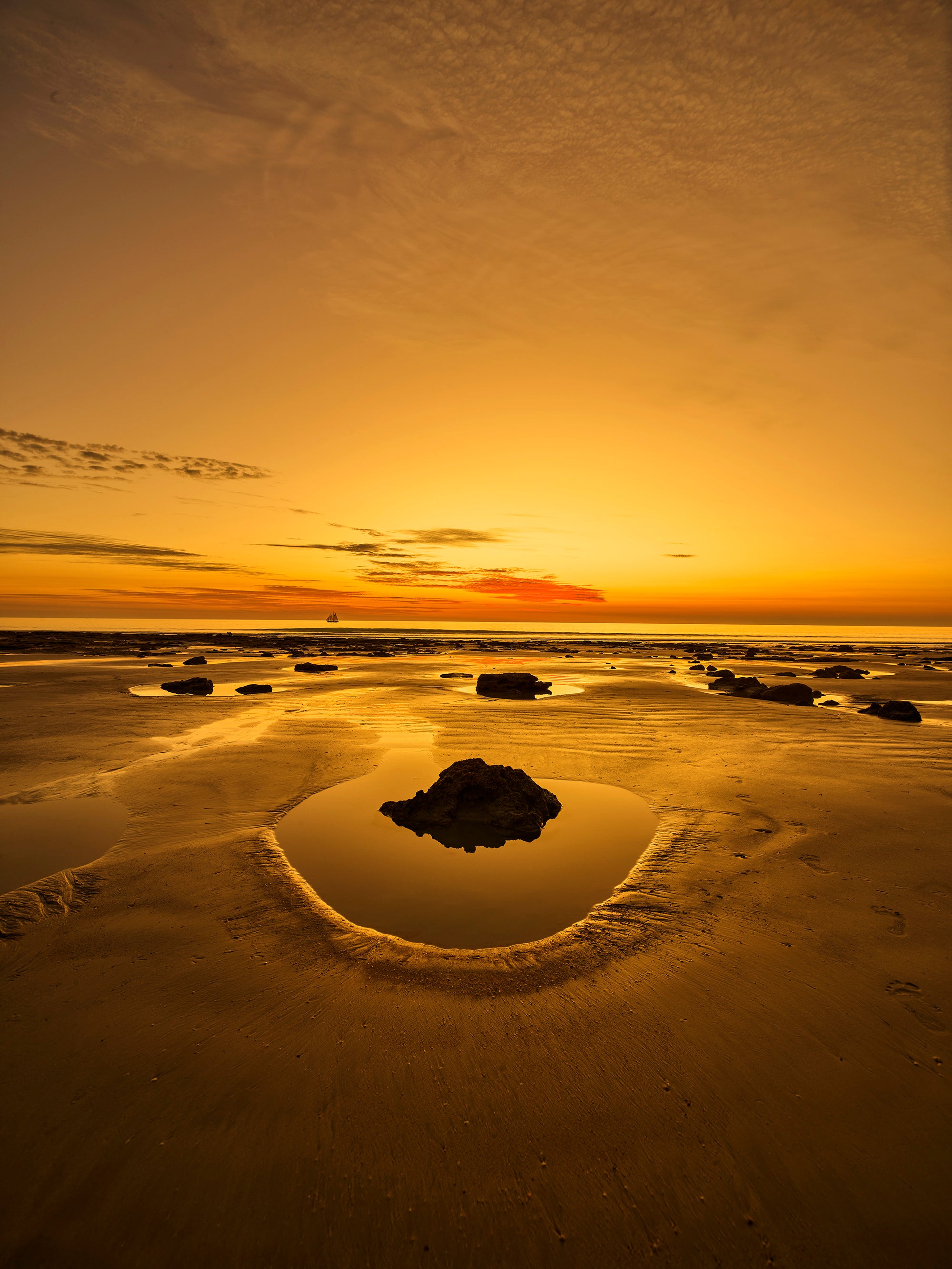 CABLE BEACH SUNSET – Tony Hewitt Fine Art Photography